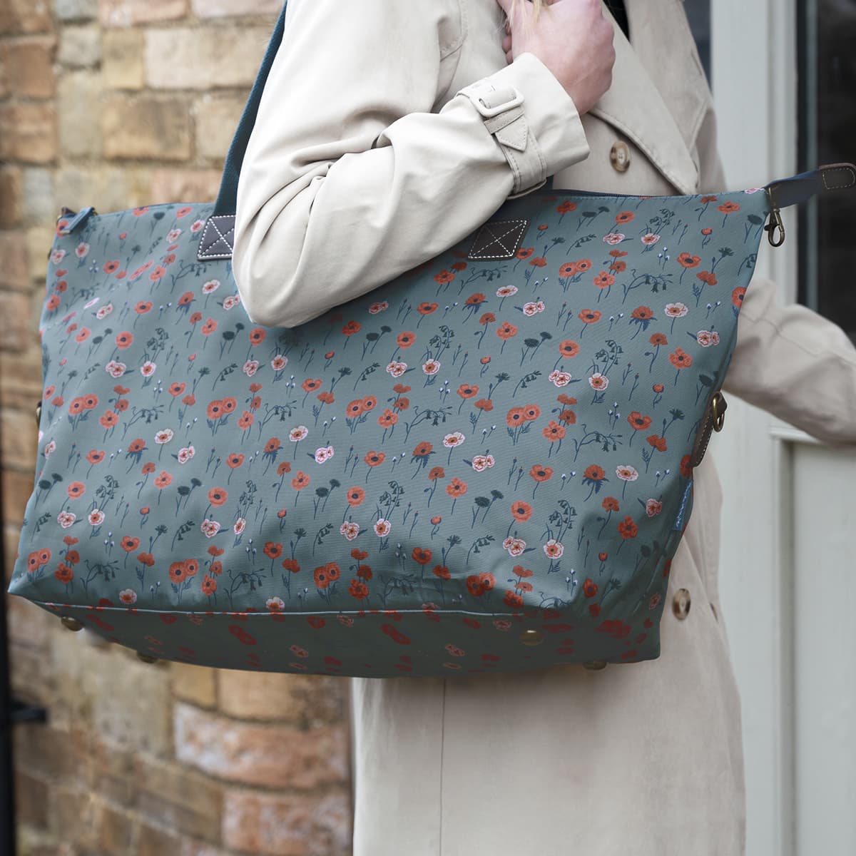 Poppy Meadow Weekend Oundle Bag By Sophie Allport 