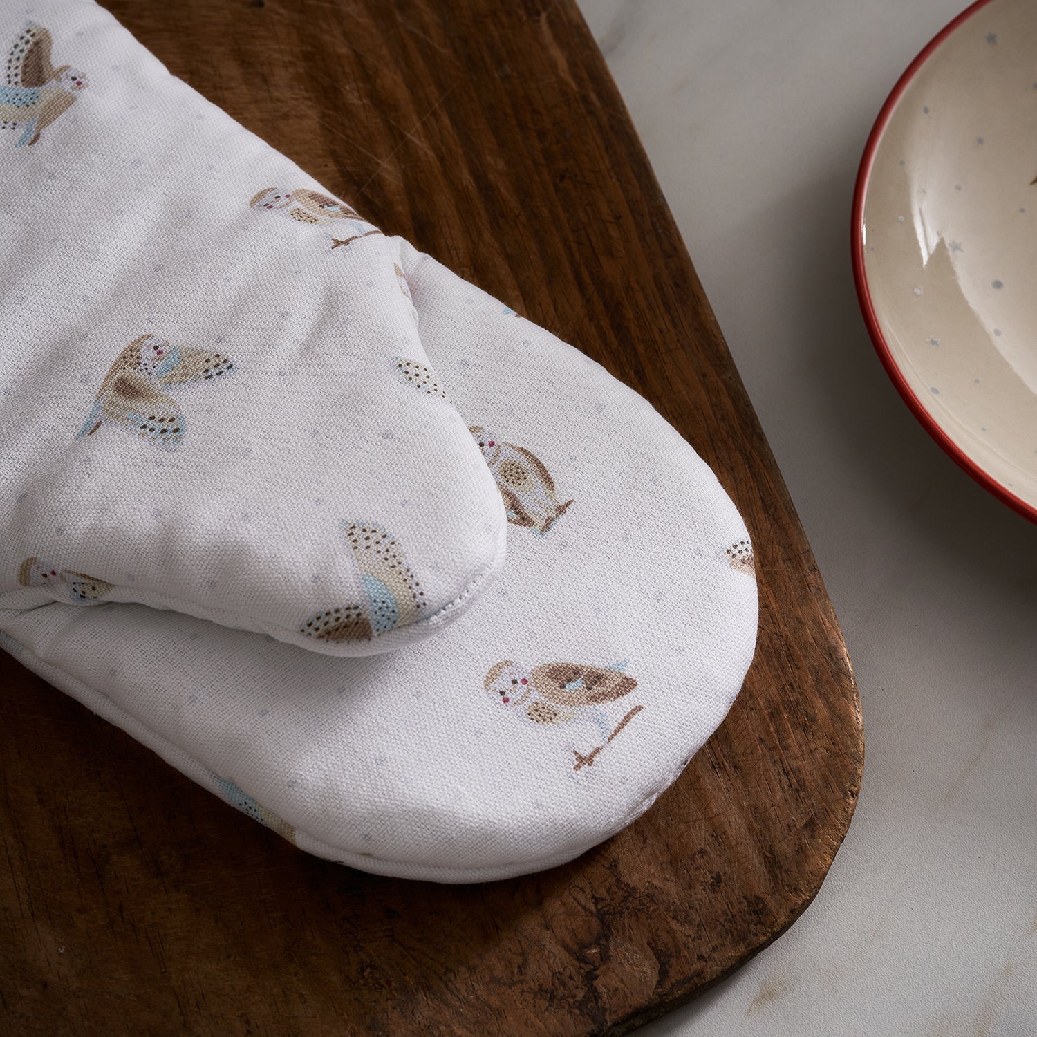 Snowy Owls Oven Mitt by Sophie Allport