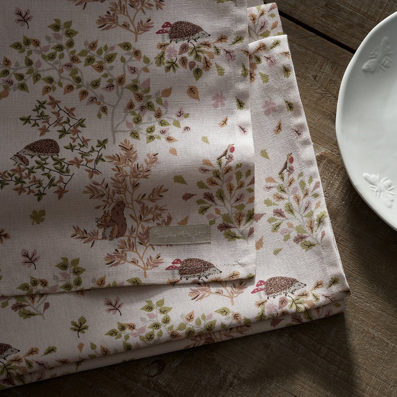  Analyzing image      AW24-ALL121810-SQUARE  1500 × 1500px  Woodland Friends Table Runner by Sophie Allport