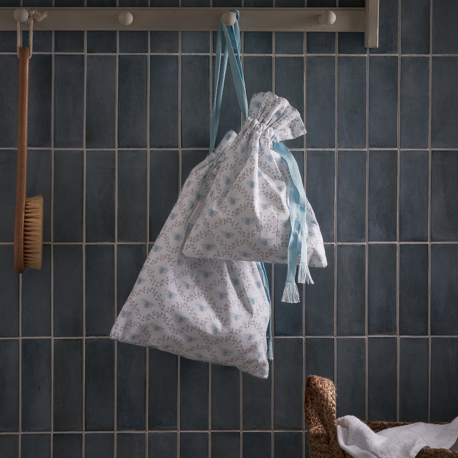 Bees & Leaves Laundry Bag by Sophie Allport