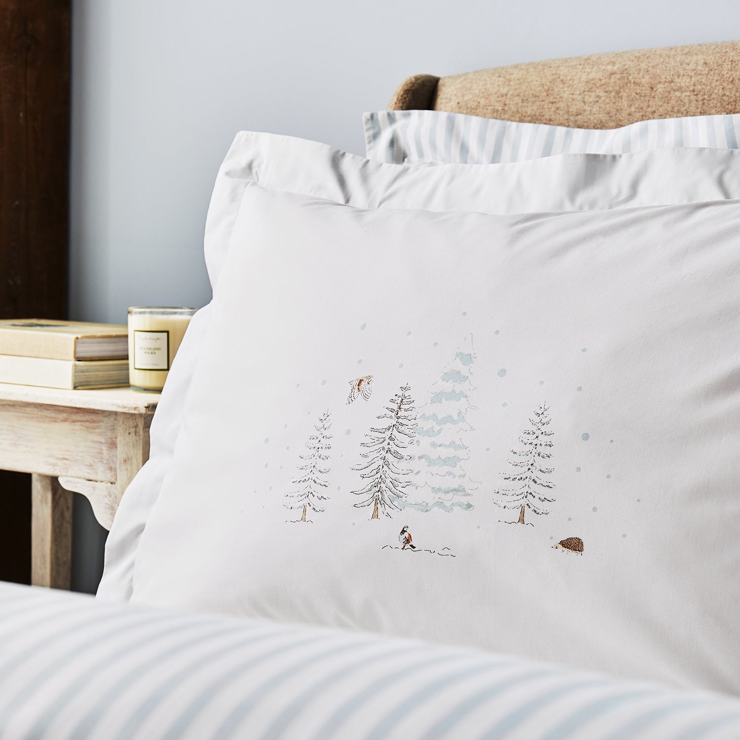 Snowy Cottage Bedding Set by Sophie Allport