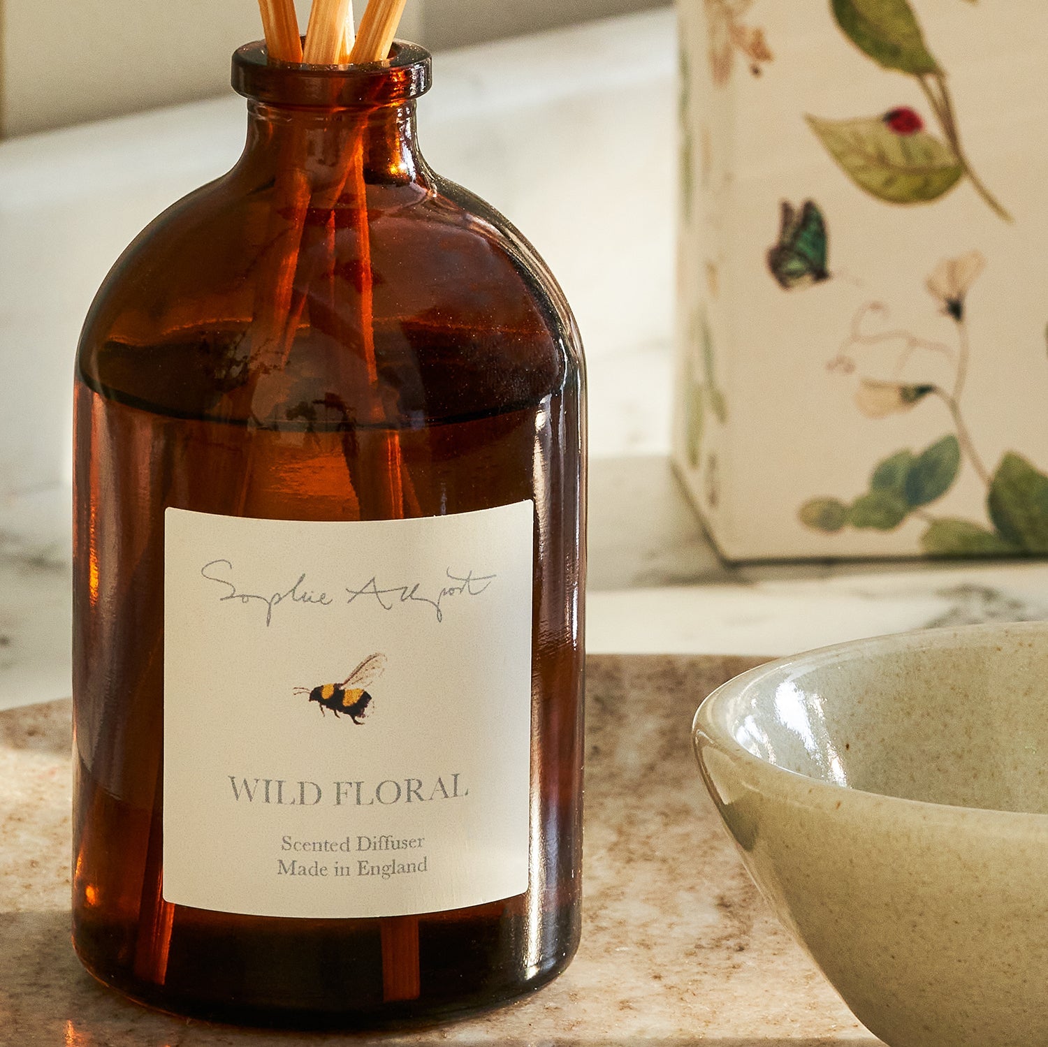 Floral scent diffuser by Sophie Allport label detail