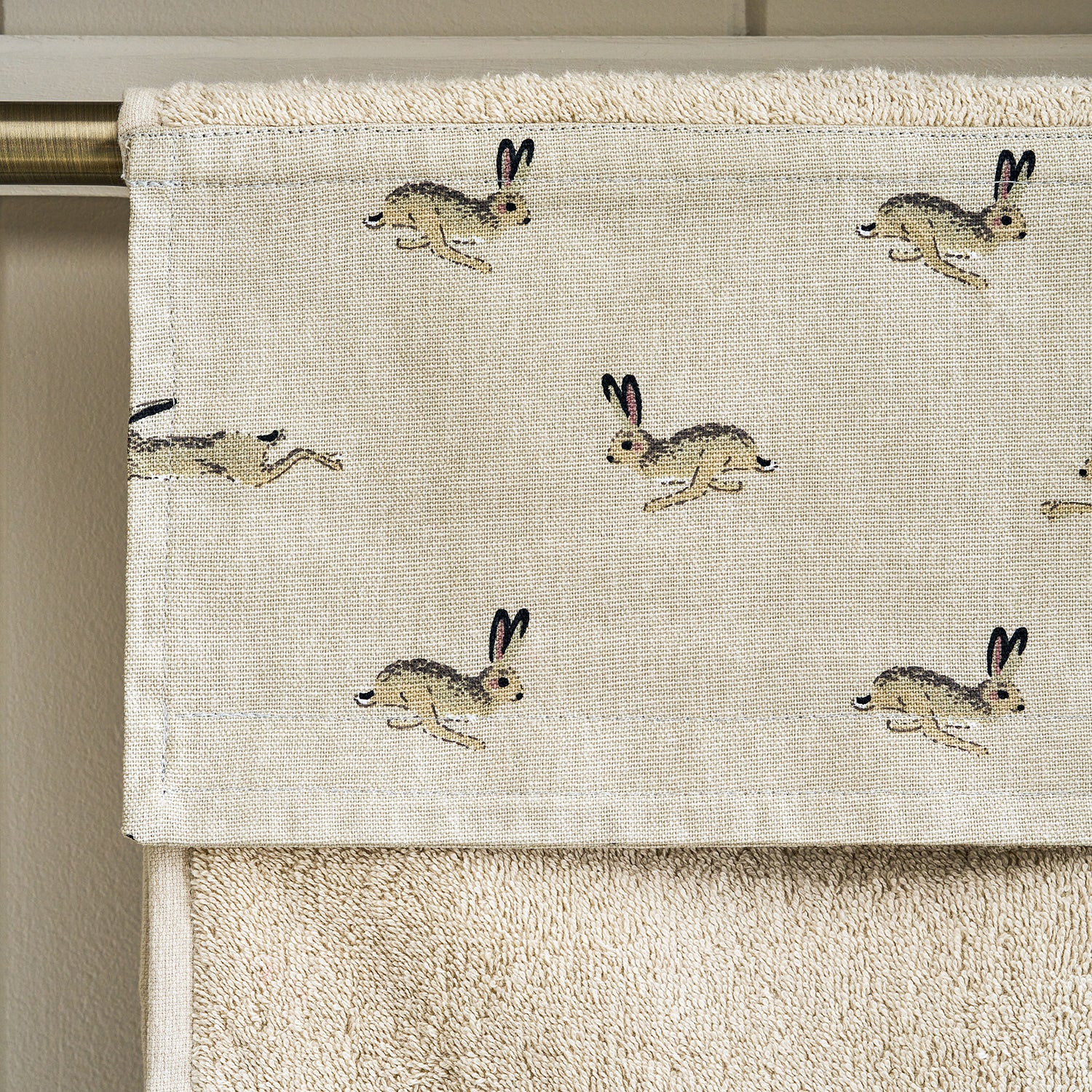 Hare Roller Hand Towel