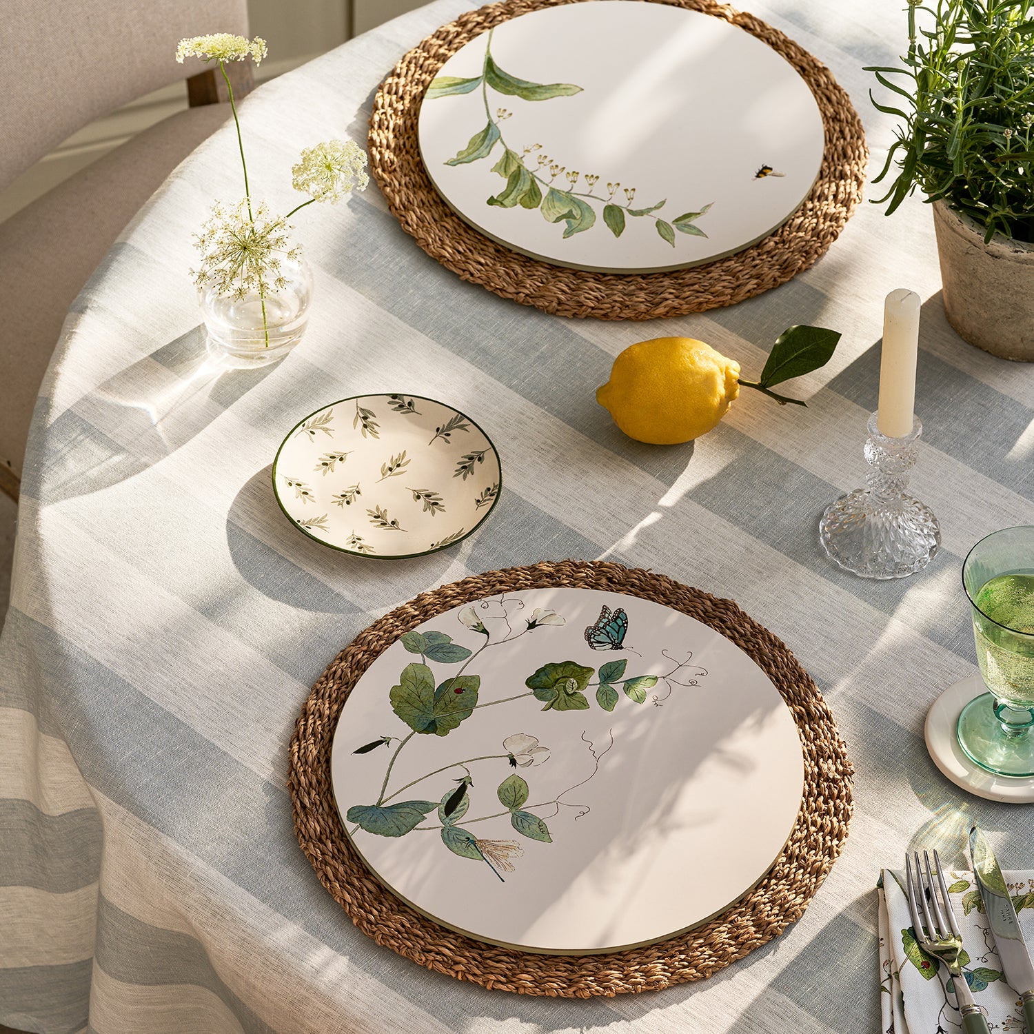 Wild Floral Round Placemats (Set of 4)